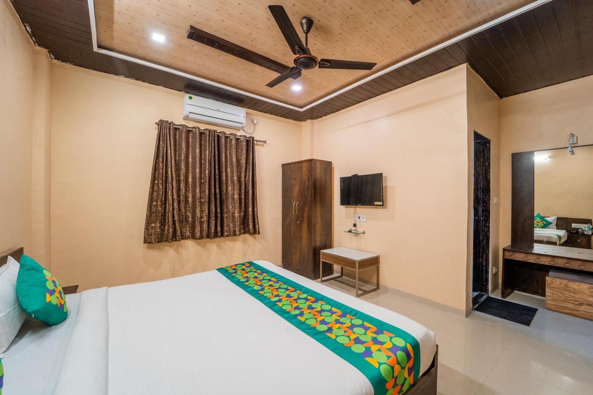 Treebo Iceberg Hotel Mahābaleshwar Exterior foto