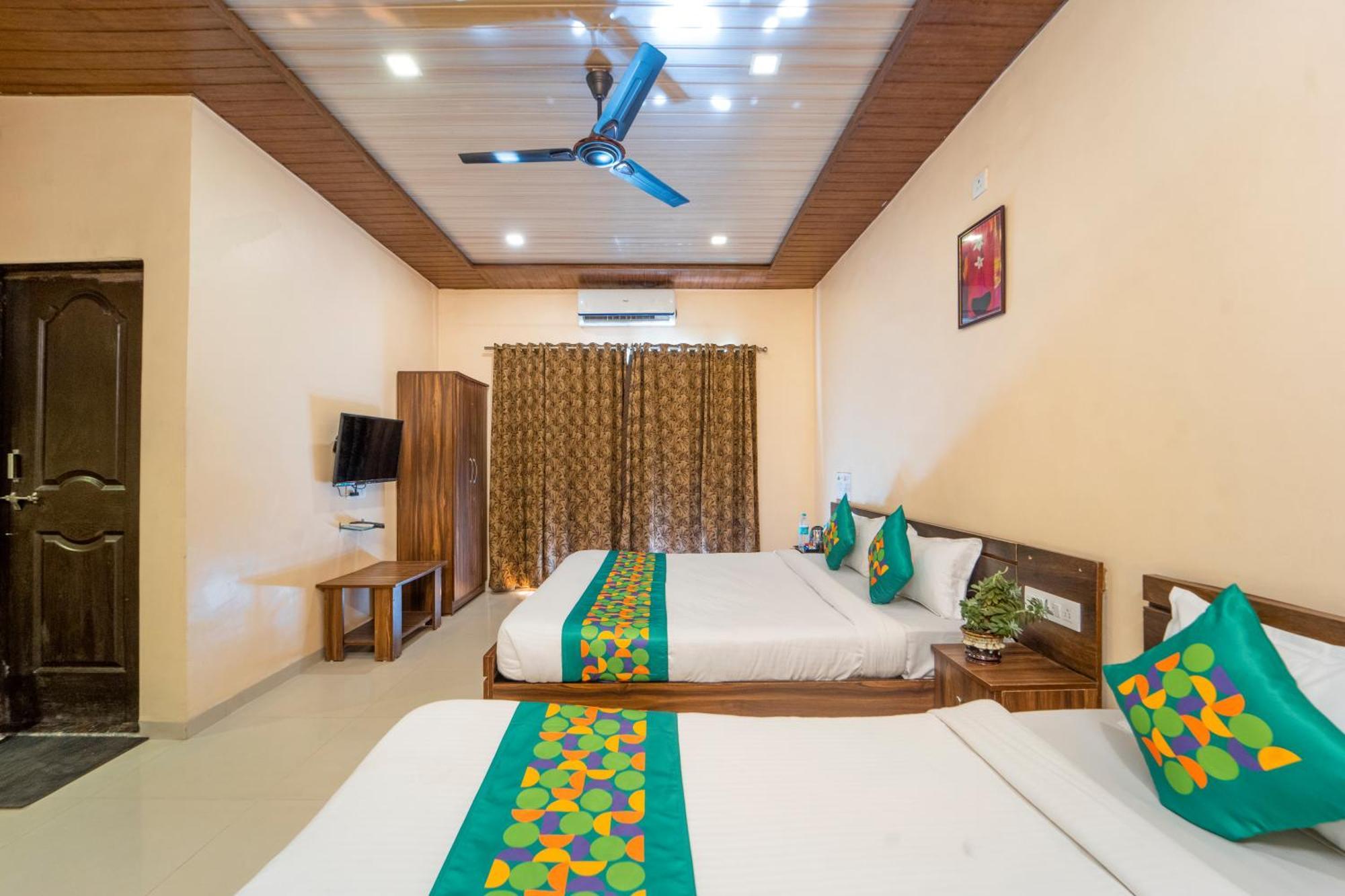 Treebo Iceberg Hotel Mahābaleshwar Exterior foto