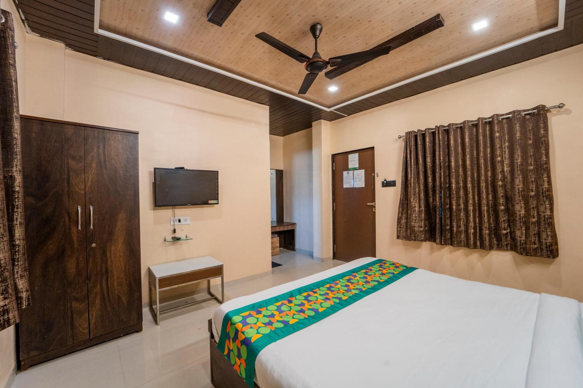 Treebo Iceberg Hotel Mahābaleshwar Exterior foto