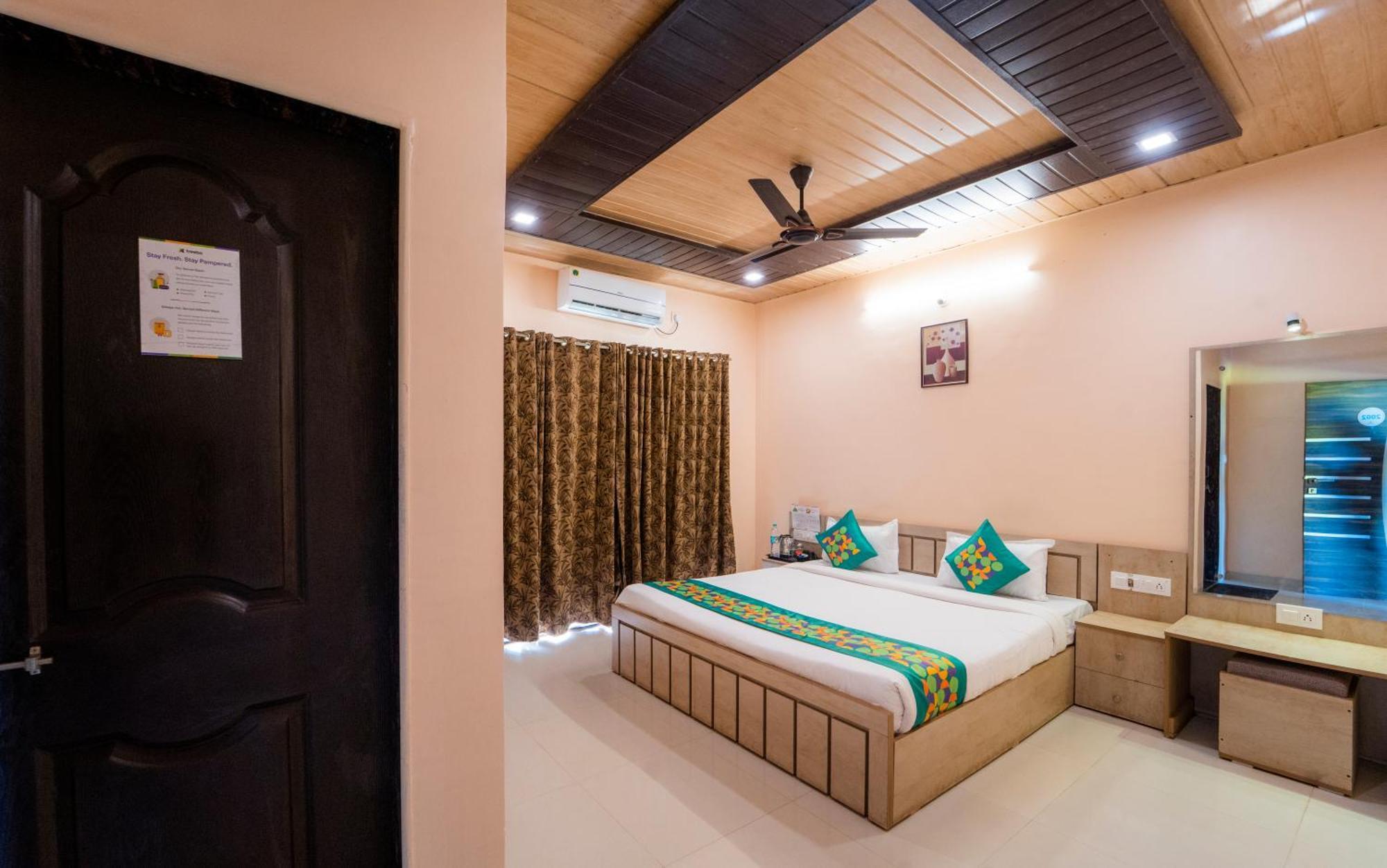 Treebo Iceberg Hotel Mahābaleshwar Exterior foto