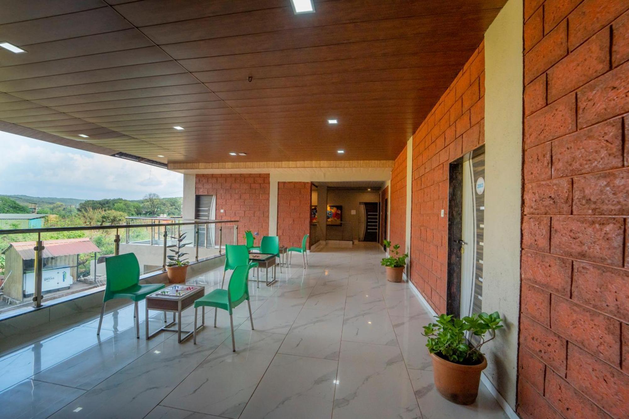 Treebo Iceberg Hotel Mahābaleshwar Exterior foto